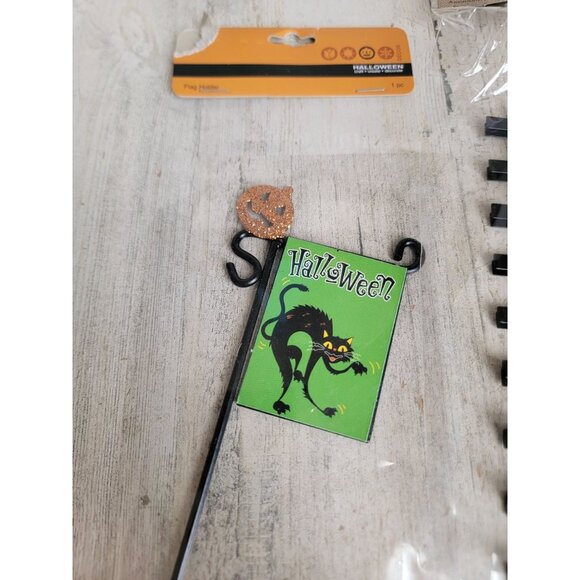 Miniature village Halloween scaredy cat sign fence accessory glitter unique - Picture 3 of 7